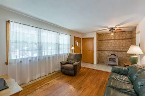 3213 4th St, Moline, IL 61265 photo 7