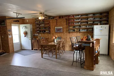 811 NE 3rd Ave, Galva, IL 61434 photo 5