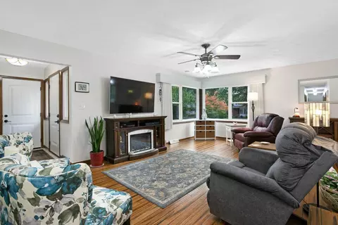 5327 34th Ave, Moline, IL 61265 photo 4