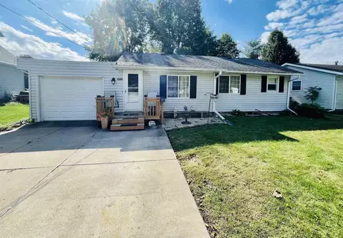 606 NW 3rd St, Aledo, IL 61231 photo 1