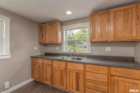 1202 Roseview Ave, Kewanee, IL 61443 photo 10