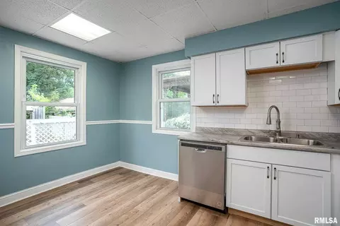 1020 6th Ave, Moline, IL 61265 photo 7