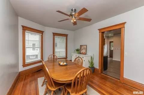 121 E Prospect St, Kewanee, IL 61443 photo 5