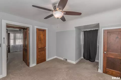 2547 5th St, Moline, IL 61265 photo 13
