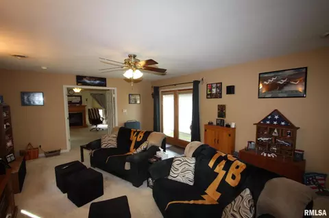4138 28th Ave, Moline, IL 61265 photo 18