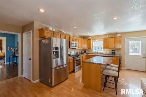 108 E D St, Alpha, IL 61413 photo 13