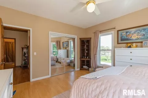 108 E D St, Alpha, IL 61413 photo 18