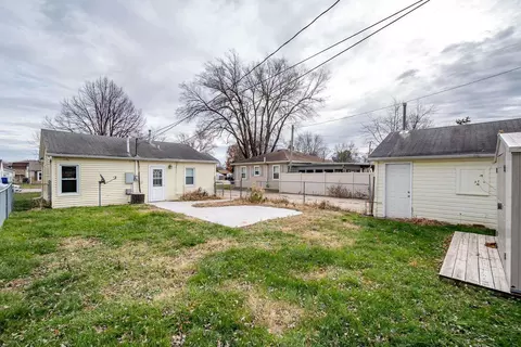 2421 47th St, Moline, IL 61265 photo 15