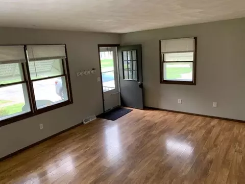 3015 11th Ave, Moline, IL 61265 photo 3