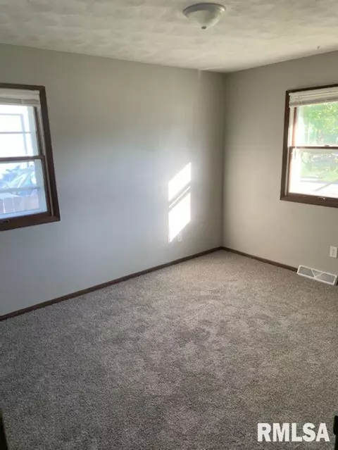 3015 11th Ave, Moline, IL 61265 photo 9