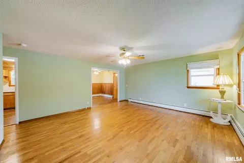 716 S 22nd St, Herrin, IL 62948 photo 3