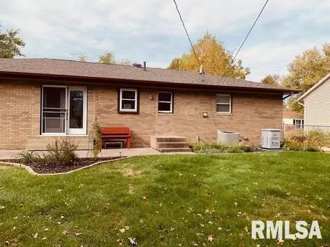 1517 13th St, Silvis, IL 61282 photo 3
