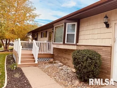 1517 13th St, Silvis, IL 61282 photo 2