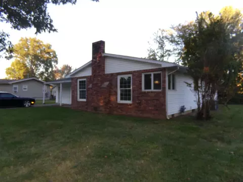 519 S Future St, Marion, IL 62959 photo 2