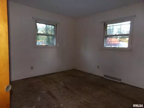 519 S Future St, Marion, IL 62959 photo 19