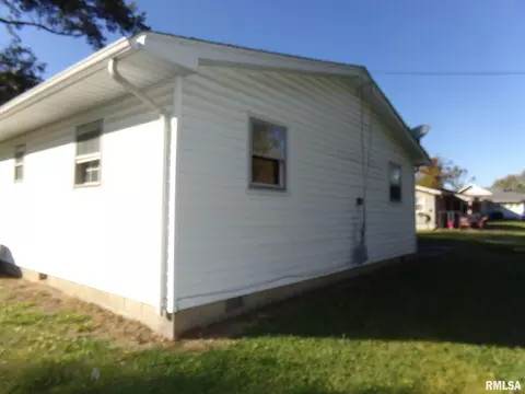 519 S Future St, Marion, IL 62959 photo 7