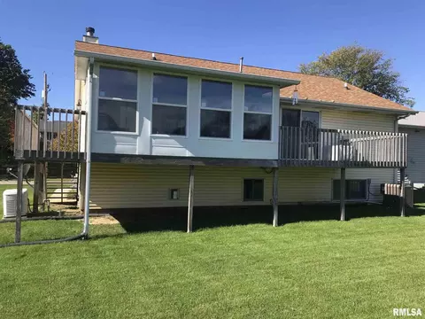 805 14th St, Silvis, IL 61282 photo 5