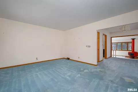607 33rd Ave, Moline, IL 61265 photo 11