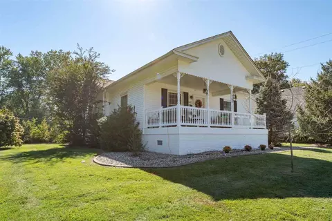 617 E Thorn St, Marion, IL 62959 photo 18