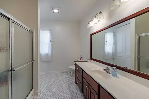 617 E Thorn St, Marion, IL 62959 photo 10