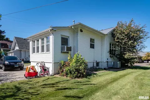 617 E Thorn St, Marion, IL 62959 photo 15