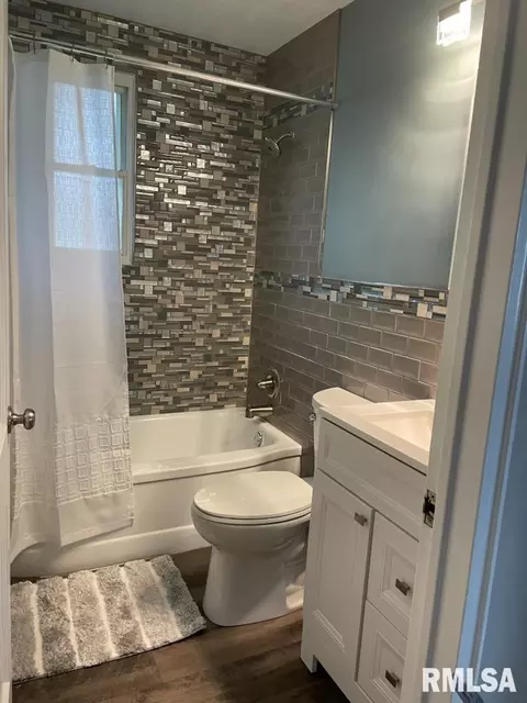 1311 39th St, Moline, IL 61265 photo 15