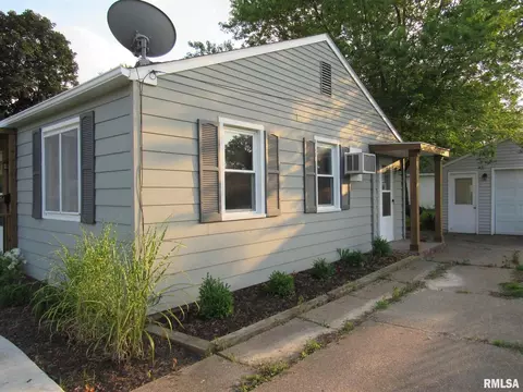 1311 39th St, Moline, IL 61265 photo 21