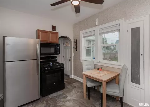 1310 14th St, Moline, IL 61265 photo 16