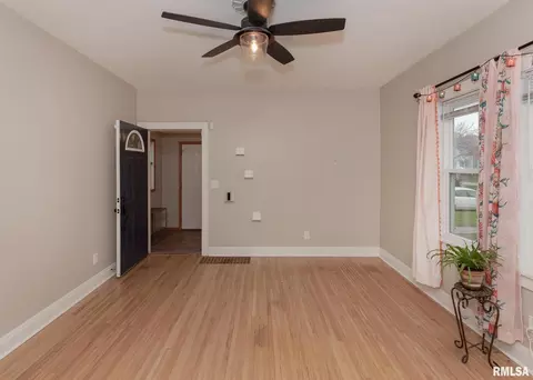 1310 14th St, Moline, IL 61265 photo 5