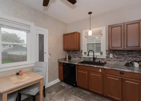 1310 14th St, Moline, IL 61265 photo 15