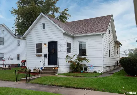 1310 14th St, Moline, IL 61265 photo 2