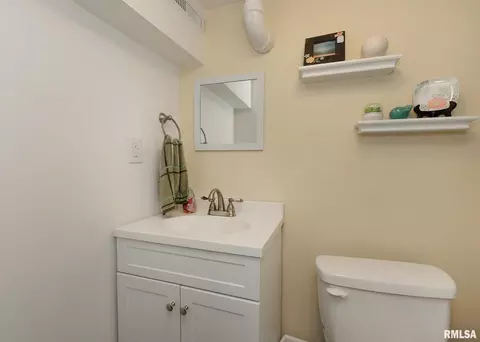 1310 14th St, Moline, IL 61265 photo 20