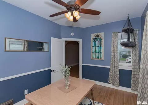 1310 14th St, Moline, IL 61265 photo 8