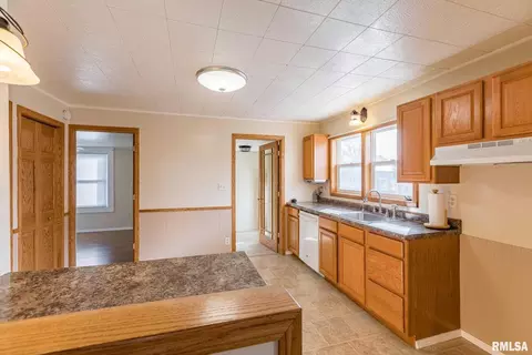3926 12th St, Moline, IL 61265 photo 11
