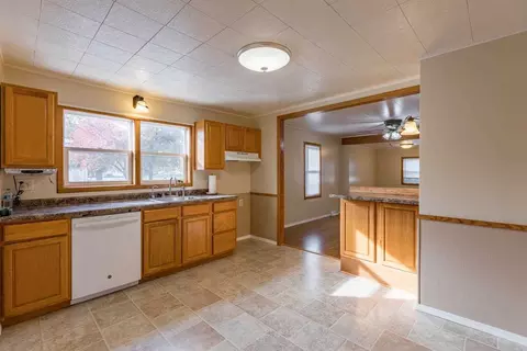 3926 12th St, Moline, IL 61265 photo 9
