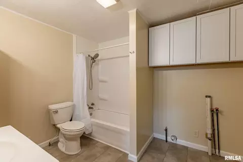3926 12th St, Moline, IL 61265 photo 12
