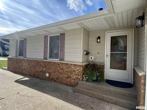 3521 19th Ave, Moline, IL 61265 photo 2