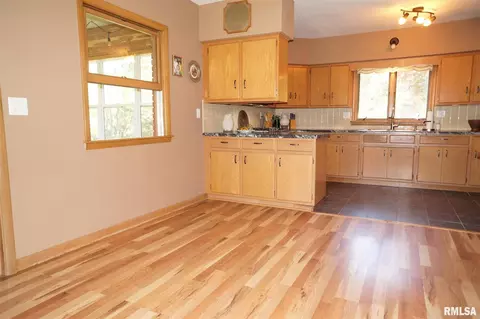 3107 12th Ave, Moline, IL 61265 photo 14