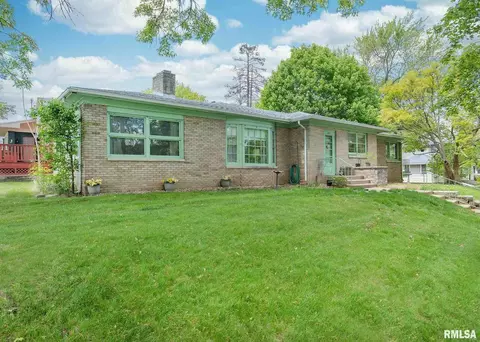1421 25th St, Moline, IL 61265 photo 1