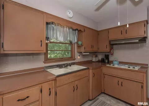 1421 25th St, Moline, IL 61265 photo 24