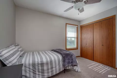 224 Dammann Dr, Eldridge, IA 52748 photo 26