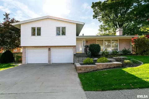 4204 35th Ave, Moline, IL 61265 photo 1