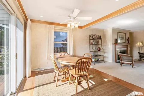 4204 35th Ave, Moline, IL 61265 photo 9