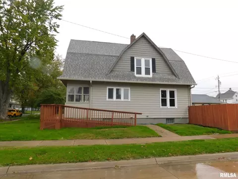 1926 15th St #A, Moline, IL 61265 photo 3
