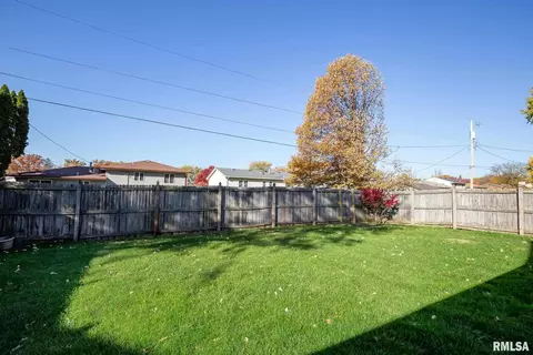 3601 36th St, Moline, IL 61265 photo 32