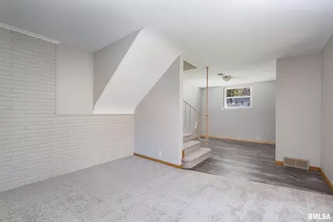 3601 36th St, Moline, IL 61265 photo 22