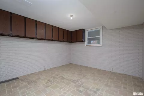 3601 36th St, Moline, IL 61265 photo 29