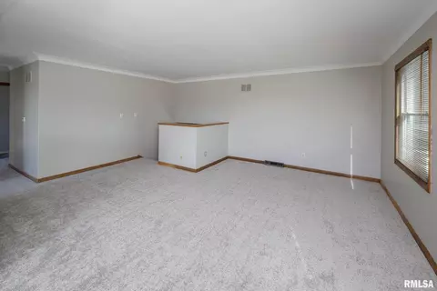 3601 36th St, Moline, IL 61265 photo 7