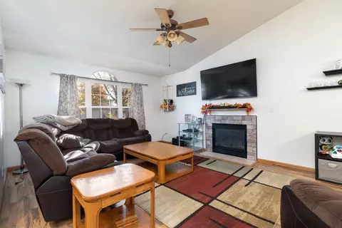 326 8th Ave, Hampton, IL 61256 photo 5