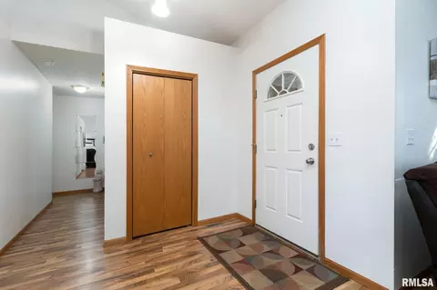 326 8th Ave, Hampton, IL 61256 photo 3